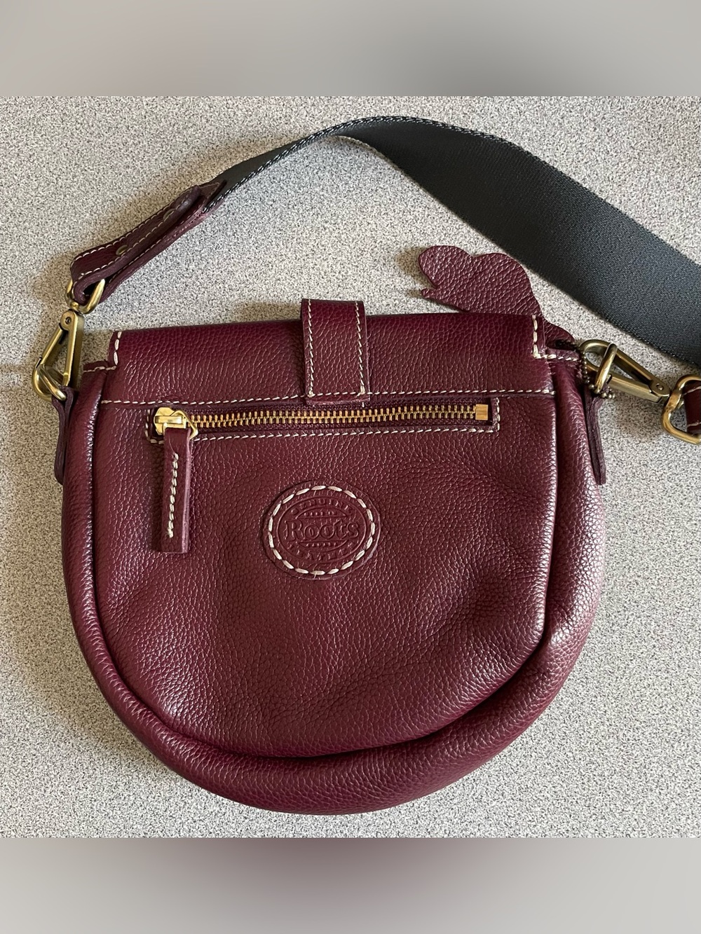 Roots  Leather Saddle Crossbody Bag in Deep Plum - Picture 6 of 14